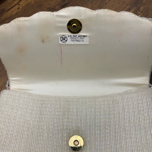 Vintage La Regale Beaded Clutch - Picture 5 of 12